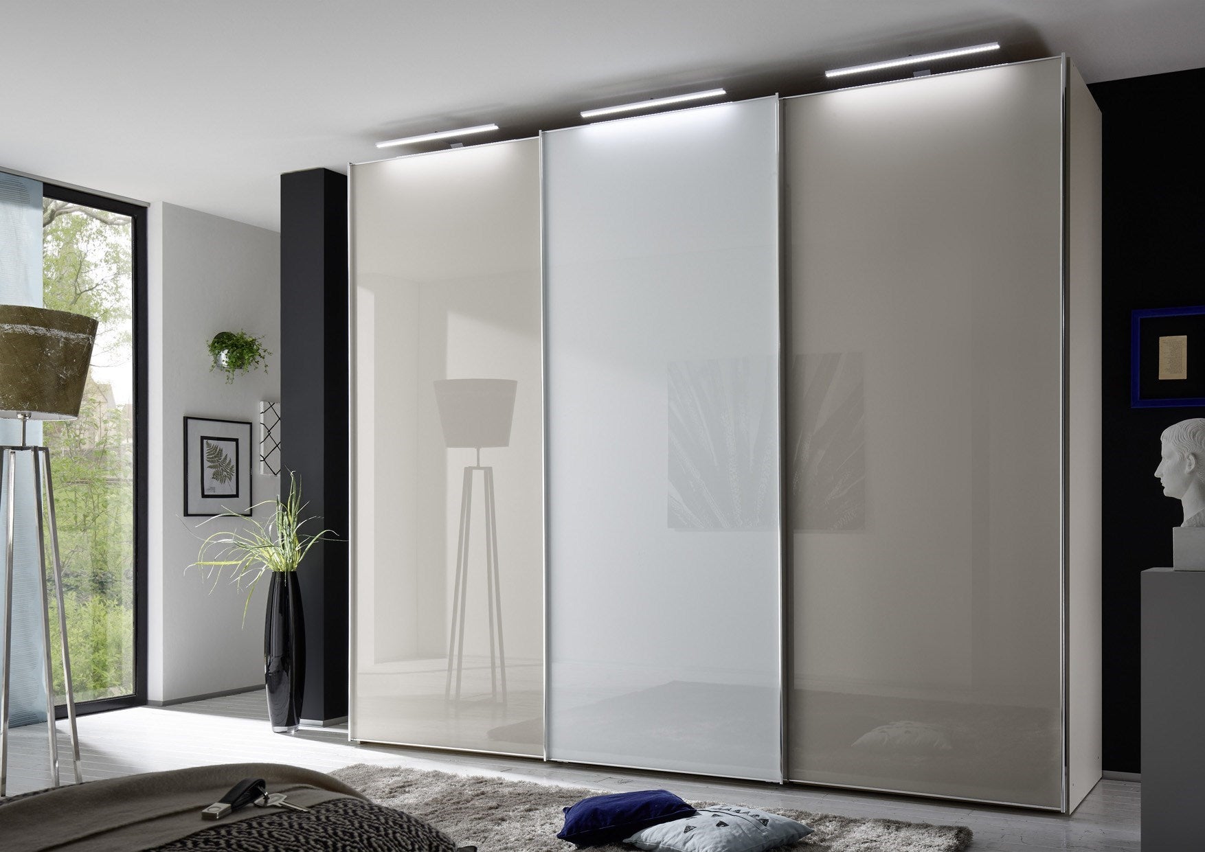 Stylish Wardrobes from Contemporary Furniture UK