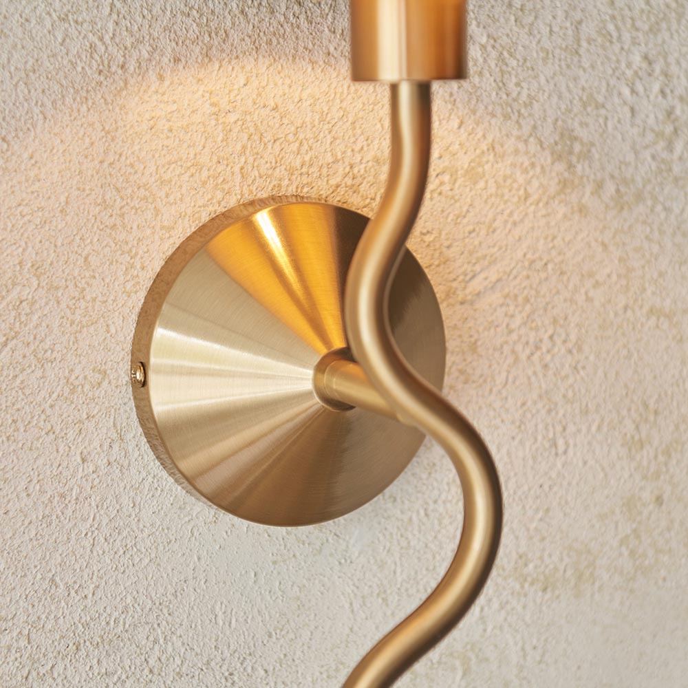 Wriggle Raffia Shade Wall Light In Brushed Aged Brass