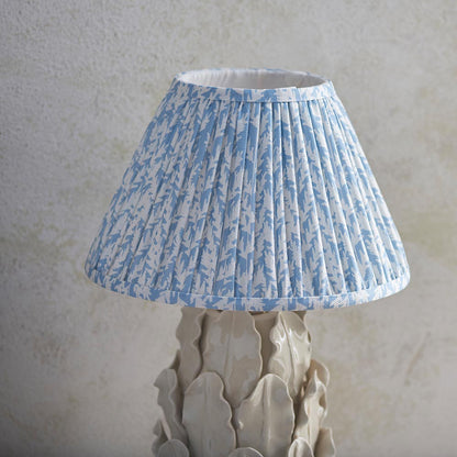 Layered Leaf And Leaf 30cm Shell Bay Blue Shade Table Lamp With Ivory Ceramic Base