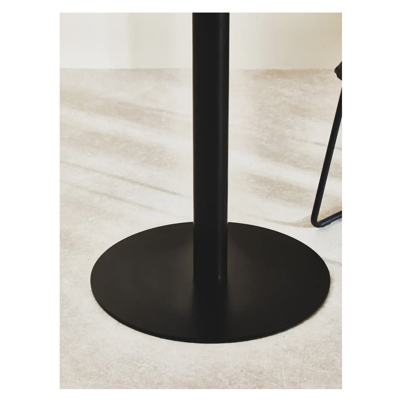 Metropolitan Round Clear Glass Dining Table With Matt Black Steel Base