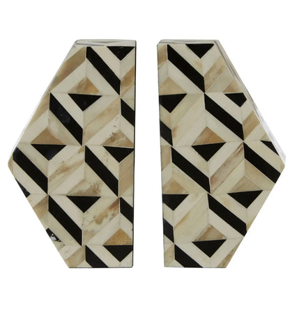 Harlo Resin Set Of 2 Intricate Pattern Bookends In Ivory And Black