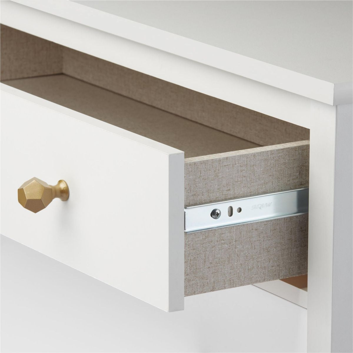 Monarch Hill Poppy Wooden Chest Of 6 Drawers With Changing Table In White