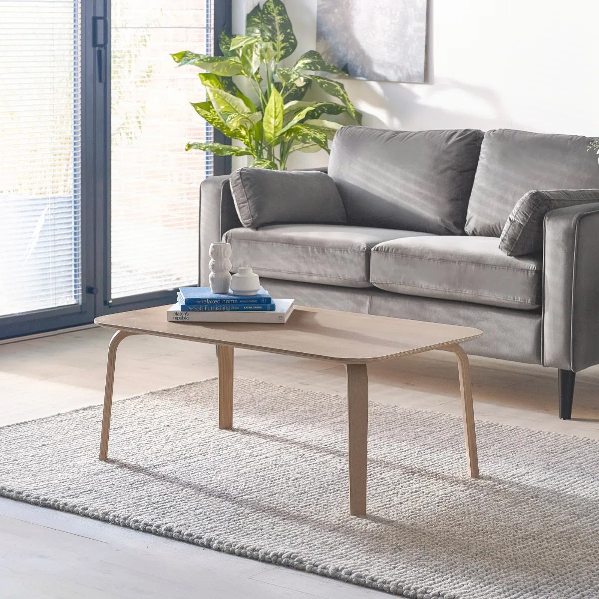 Kaito Rectangular Wooden Coffee Table In Oak