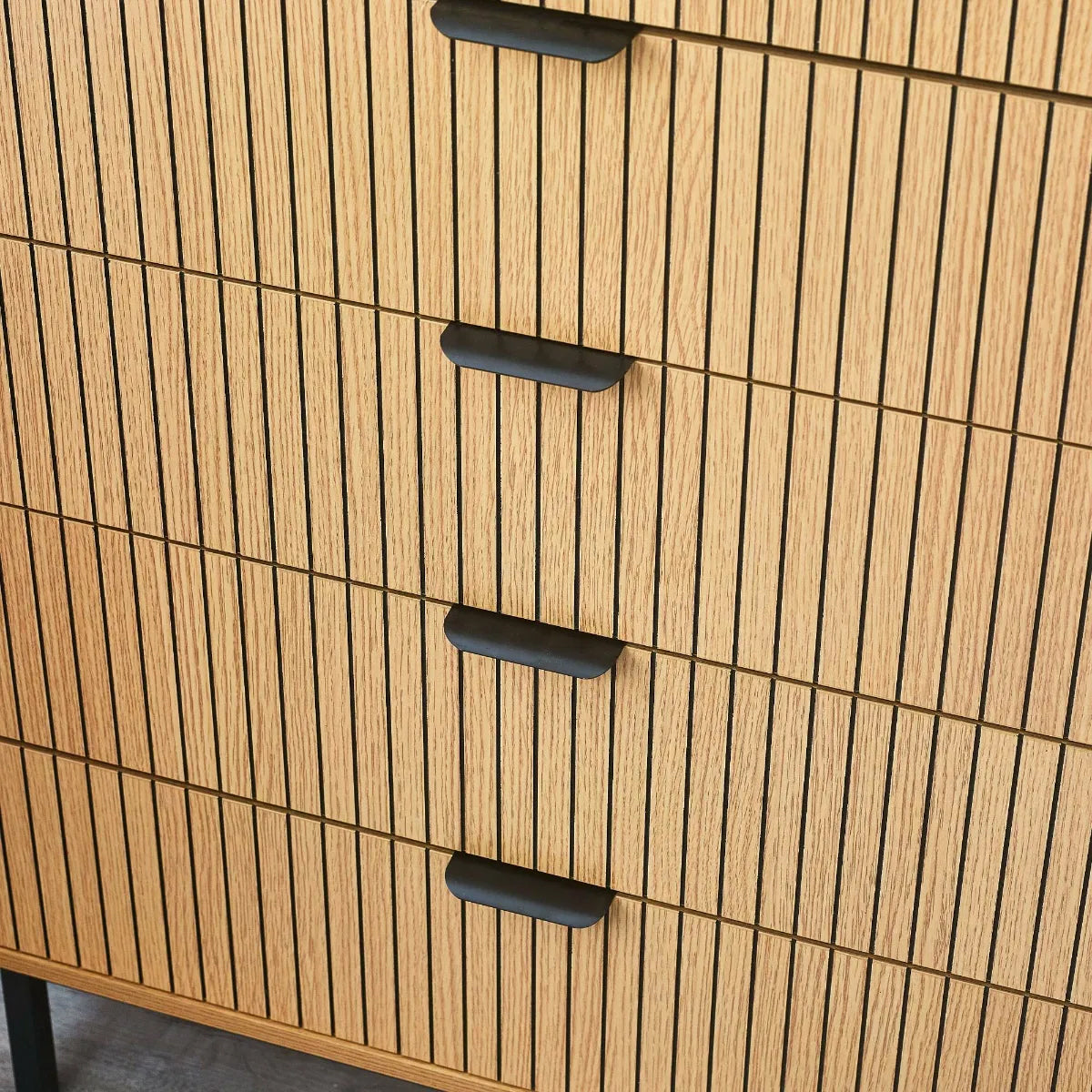 Sia Tall Wooden Chest Of 5 Drawers In Oak