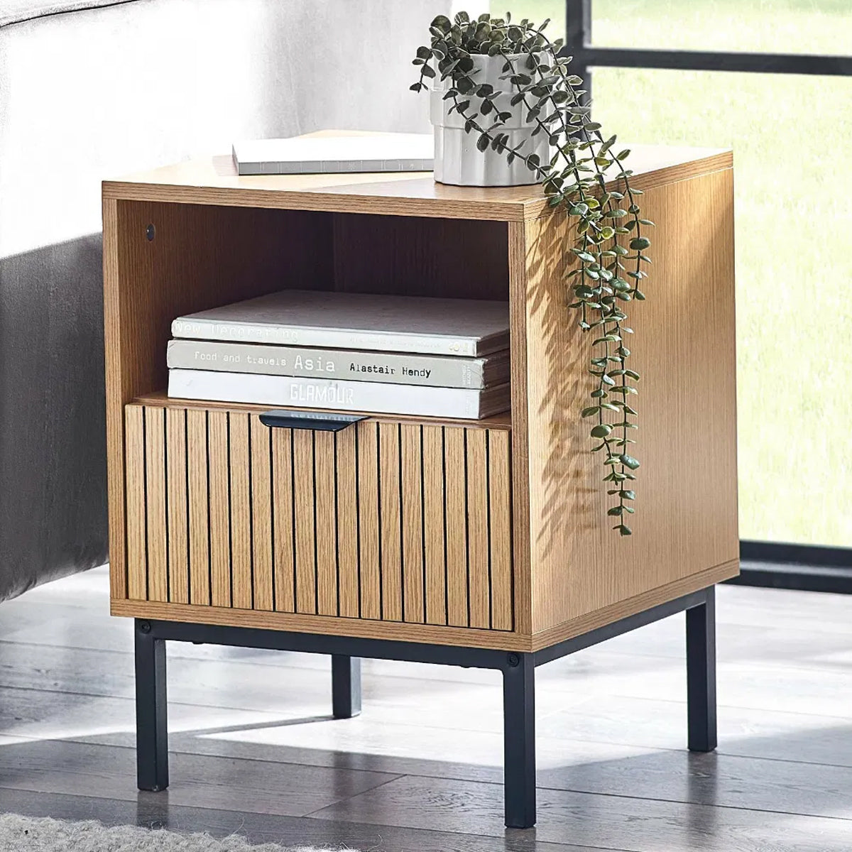 Sia Wooden Side Table With 1 Drawer In Oak